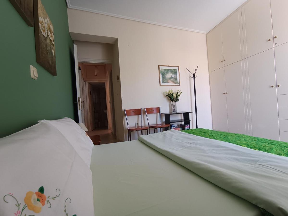 Thalia Apartment In Kalamata, 15' Walk From The City Center And The Beach Exterior foto